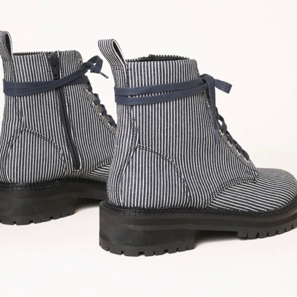 Charlotte Stone Warren Combat Boots like new condition.